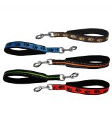 Voditko-putko, vzor cervene a modre labky